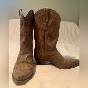 Dan Post Woman’s Size 9 Snip-toe Cowboy Boots